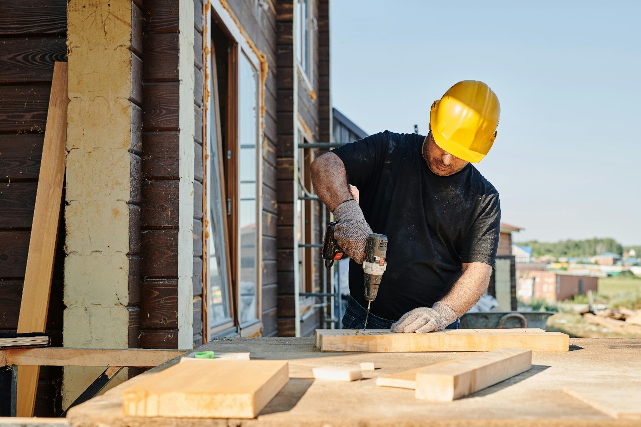 Explore Construction Career Paths at a Trade School Knoxville TN