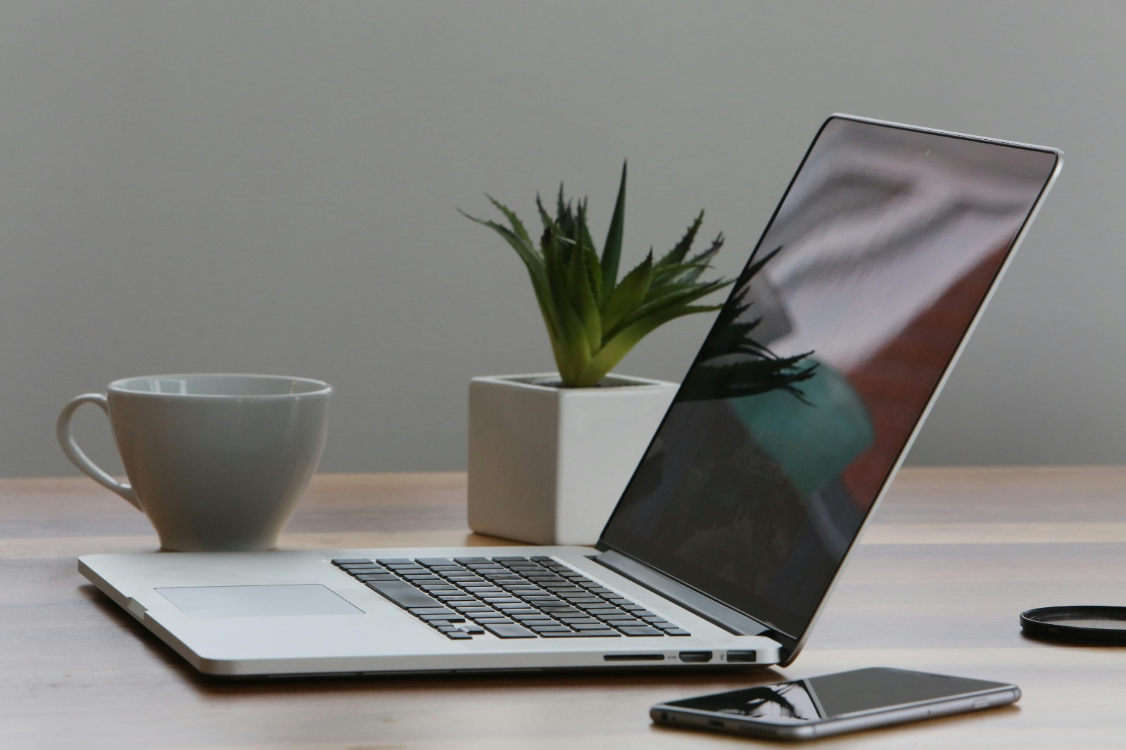 How to Rent LinkedIn Account and Stay Compliant with LinkedIn