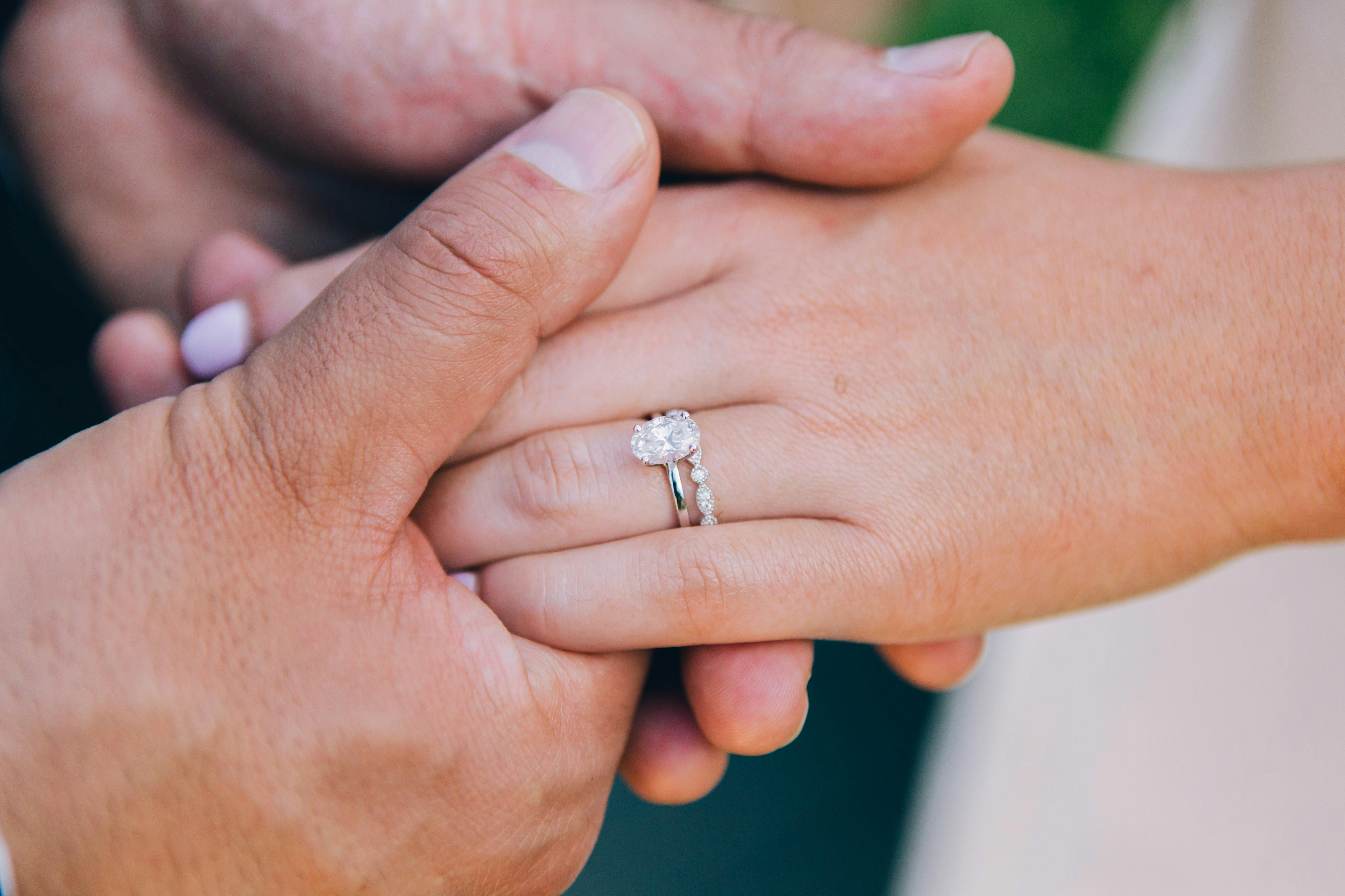 Affordable wedding rings for Modern Brides and Grooms